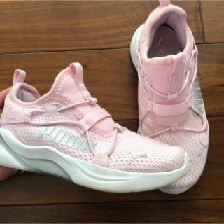 プーマ(PUMA)のPUMAスニーカー18.5センチ(スニーカー)