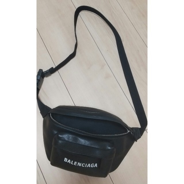 メンズ本日限定価格 balenciaga レザーウエストバック