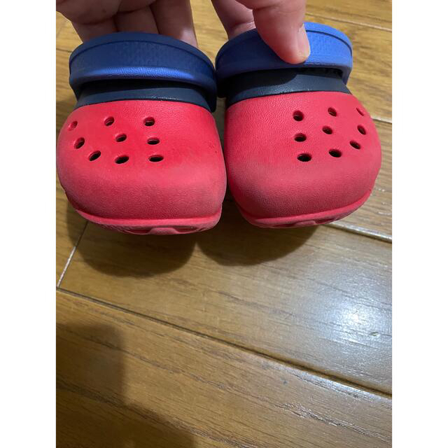 crocs(クロックス)の【専用】クロックス  キッズ/ベビー/マタニティのベビー靴/シューズ(~14cm)(サンダル)の商品写真