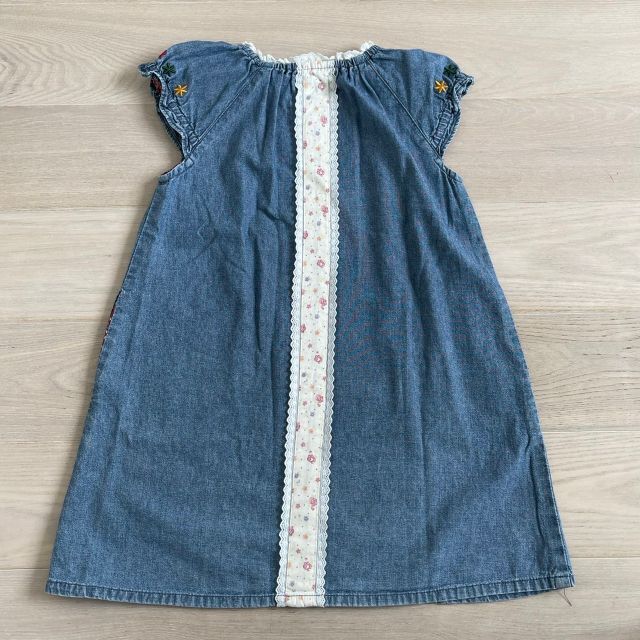 papp(パプ)のpapp パッチワークデザイン デニムワンピース 110 キッズ/ベビー/マタニティのキッズ服女の子用(90cm~)(ワンピース)の商品写真