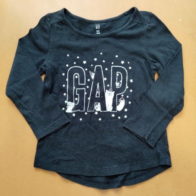 babyGAP(ベビーギャップ)のGapbaby ブラックカットソー 3years toddler キッズ/ベビー/マタニティのキッズ服女の子用(90cm~)(Tシャツ/カットソー)の商品写真