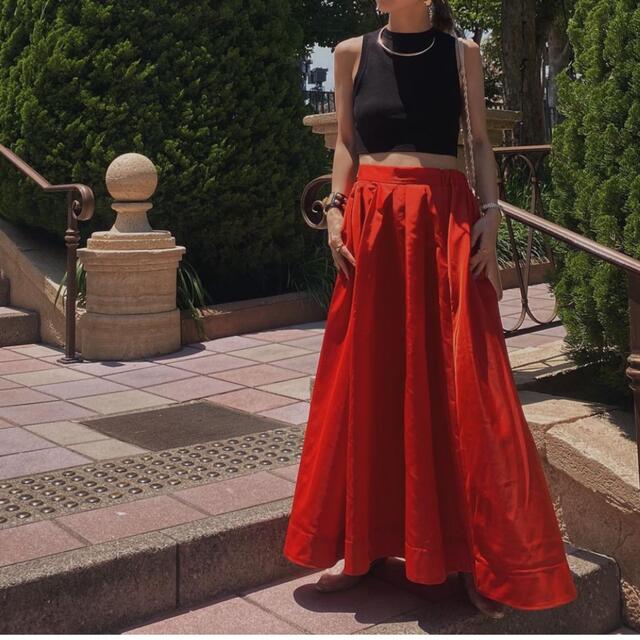 Ameri VINTAGE(アメリヴィンテージ)のRANDOM TUCK VOLUME SKIRT  レディースのスカート(ロングスカート)の商品写真