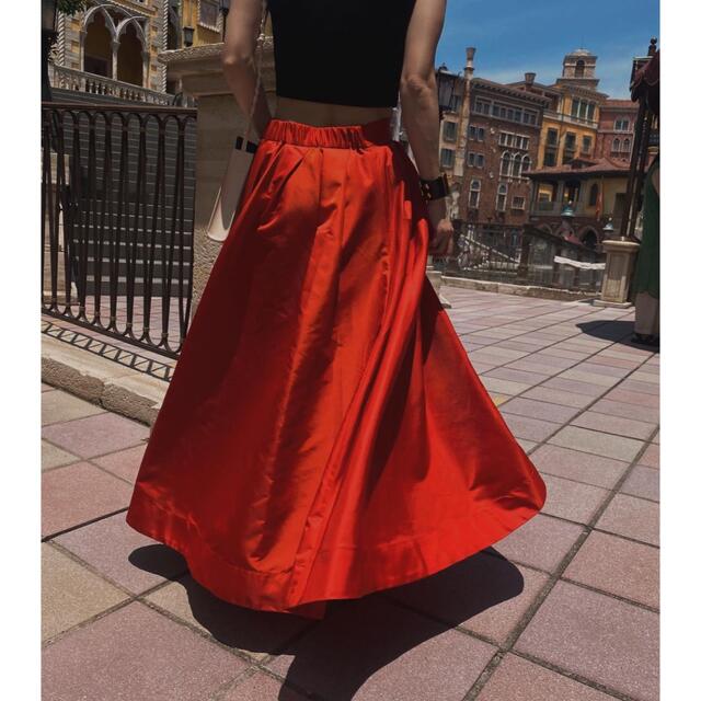 Ameri VINTAGE(アメリヴィンテージ)のRANDOM TUCK VOLUME SKIRT  レディースのスカート(ロングスカート)の商品写真