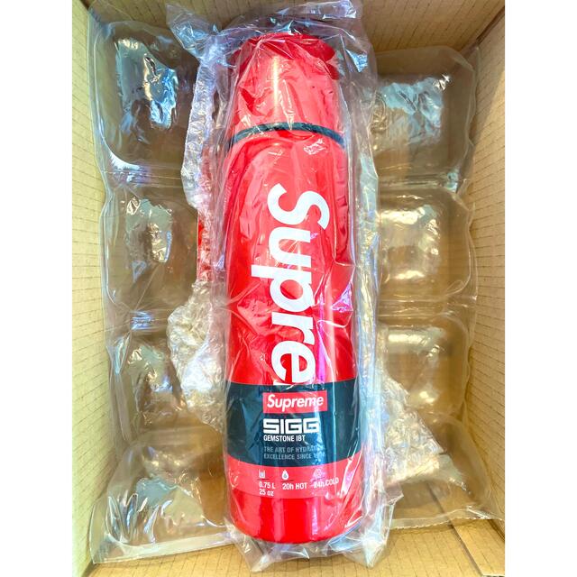 Supreme / SIGG™ Vacuum Insulated Bottle