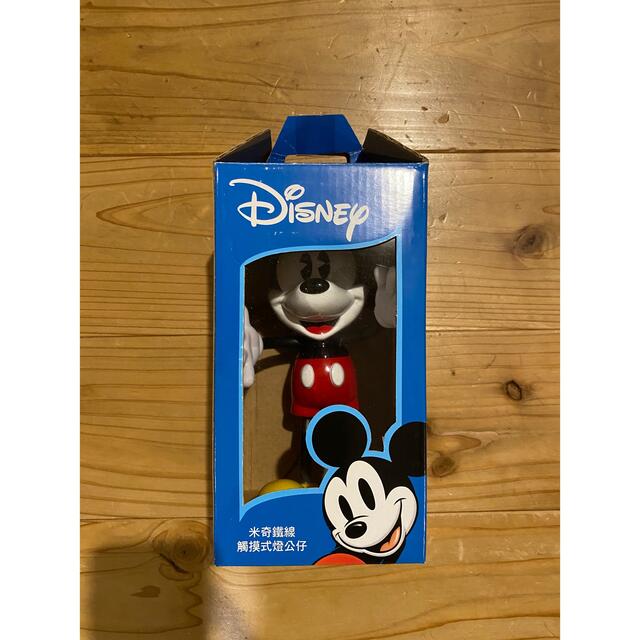 Disney(ディズニー)のミッキーフィギュア　全高21㎝　新品未使用 エンタメ/ホビーのおもちゃ/ぬいぐるみ(キャラクターグッズ)の商品写真