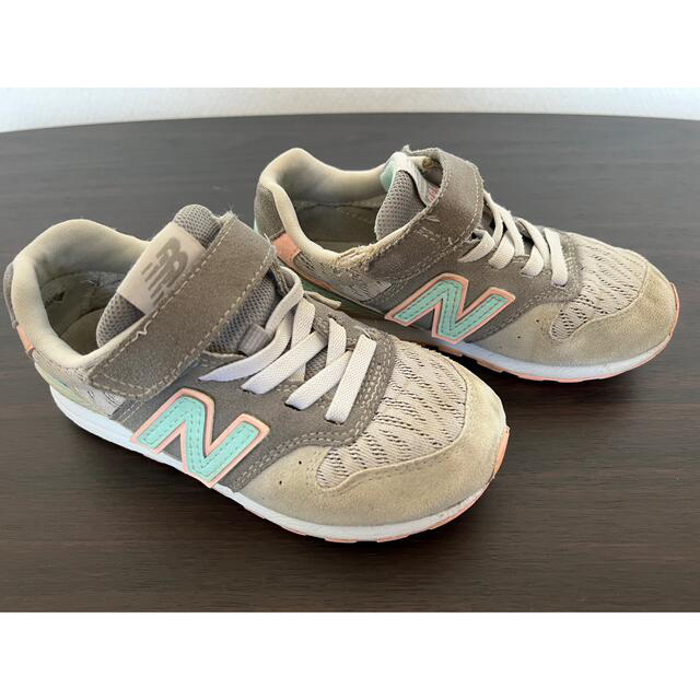 New Balance(ニューバランス)のニューバランス 996 キッズスニーカー　　　18.5㎝ キッズ/ベビー/マタニティのキッズ靴/シューズ(15cm~)(スニーカー)の商品写真