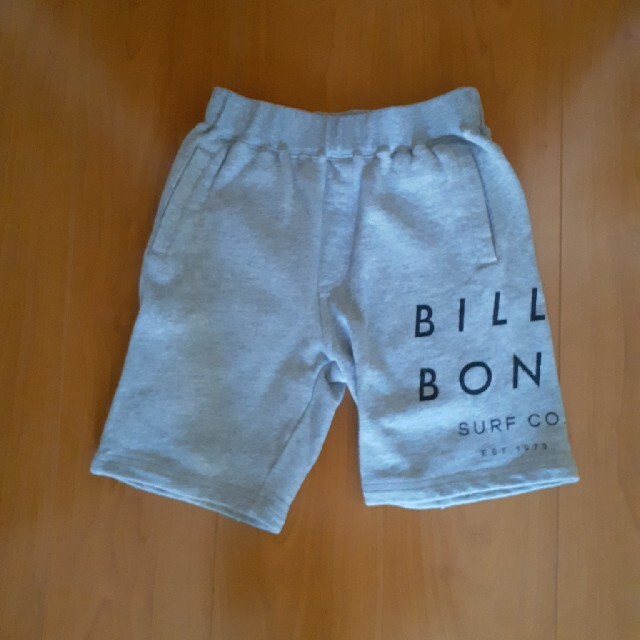 billabong(ビラボン)のBILLABONG ハーフパンツ　キッズ　110 キッズ/ベビー/マタニティのキッズ服男の子用(90cm~)(パンツ/スパッツ)の商品写真