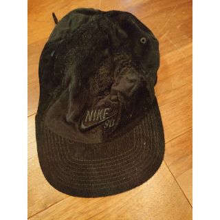 ナイキ(NIKE)のナイキsb コーデュロイ　黒　キャップ(キャップ)