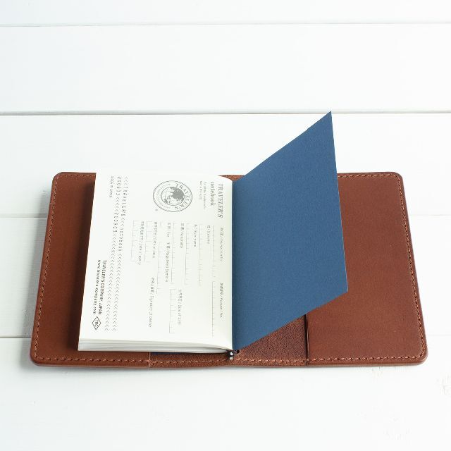 B7 / トラベラーズノート / パスポートサイズ / ブラウン ハンドメイドの文具/ステーショナリー(ブックカバー)の商品写真