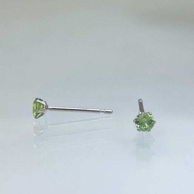 新品 デマントイドガーネット ピアス 0.08ct/0.10ct | elearning
