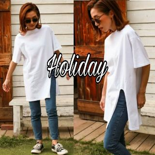 ホリデイ(holiday)のHoliday スリットTEE(Tシャツ(半袖/袖なし))