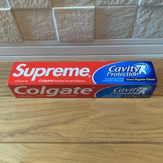 シュプリーム(Supreme)の⭐︎新品アメリカ限定⭐︎Supreme Colgate 歯磨き粉(歯磨き粉)