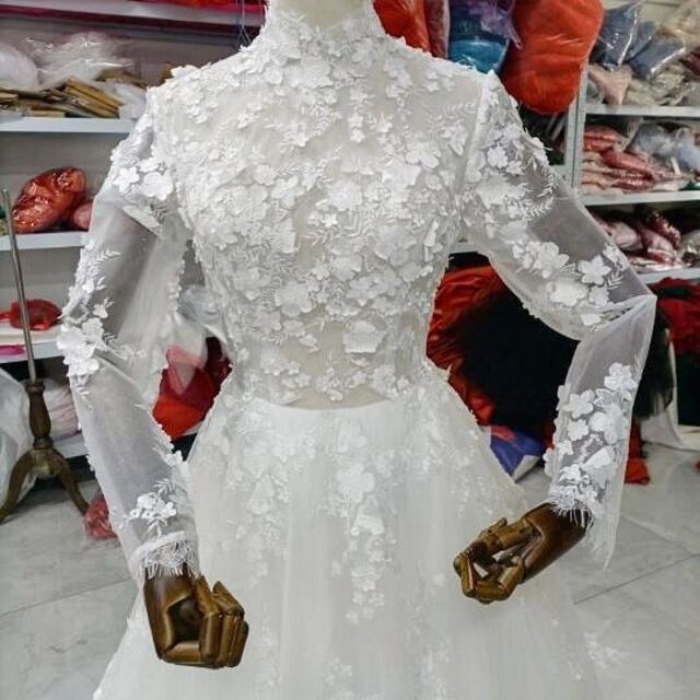 高品質！ホワイト ウエディングドレス 上品花レース華やかな プリンセスライ結婚式