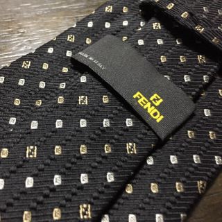 フェンディ(FENDI)の【極美品】フェンディ FENDI ckネクタイ 二本分(ネクタイ)