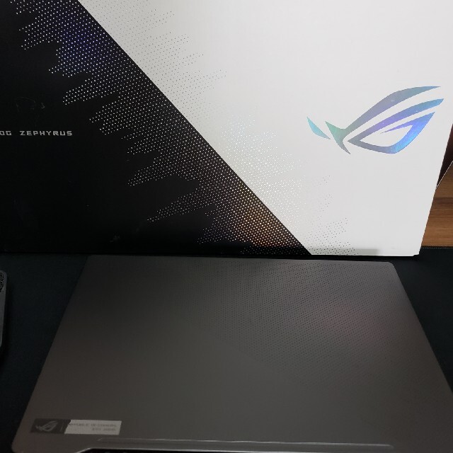 ASUS ゲーミングノートパソコン ROG Zephyrus G14