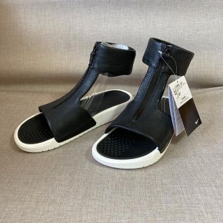 ナイキ(NIKE)のNIKE BENASSI CUFF LUX サンダル(サンダル)