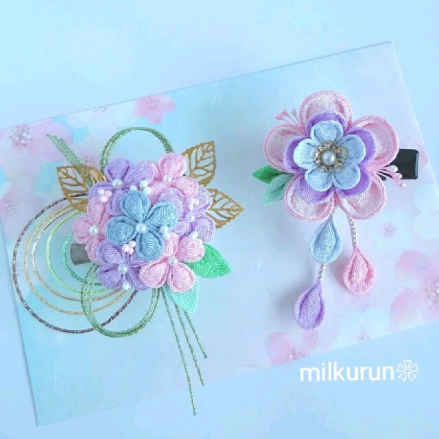 57%OFF!】 つまみ細工 髪飾り 緑ピンク 2点セット ハンドメイド つまみ細工のブローチ2点セット売り