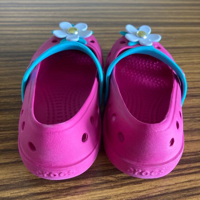 crocs(クロックス)のcrocs  クロックス　サンダル　15cm  c8 キッズ/ベビー/マタニティのキッズ靴/シューズ(15cm~)(サンダル)の商品写真