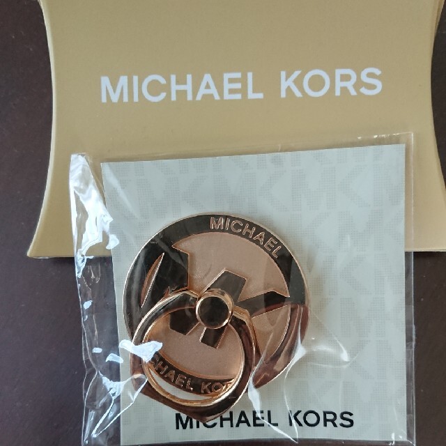 Michael Kors(マイケルコース)のMICHAEL KORS スマートフォンリング スマホ/家電/カメラのスマホアクセサリー(iPhoneケース)の商品写真