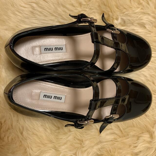 miumiu(ミュウミュウ)のmiumiu スニーカー レディースの靴/シューズ(スニーカー)の商品写真