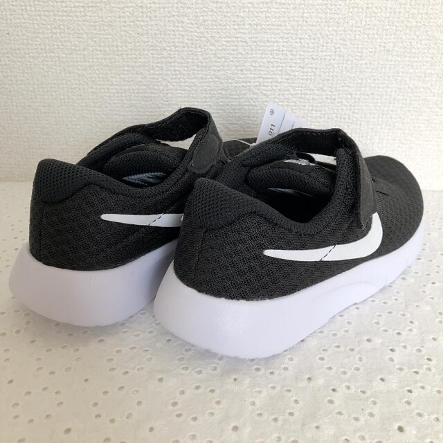 NIKE(ナイキ)の新品/NIKE/ナイキ/タンジュン/スニーカー/18cm キッズ/ベビー/マタニティのキッズ靴/シューズ(15cm~)(スニーカー)の商品写真