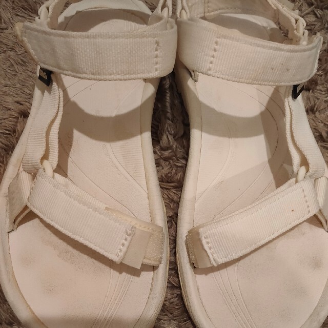 Teva(テバ)のTeva ハリケーン サンダル ホワイト 24cm レディースの靴/シューズ(サンダル)の商品写真