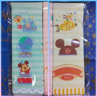 ディズニー(Disney)の🌟pooh様/イッツアスモールワールド　ミニタオル🌟(タオル/バス用品)