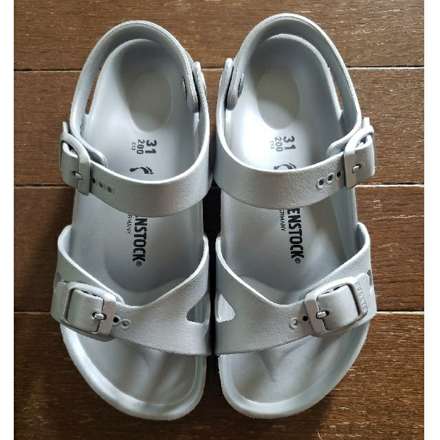 BIRKENSTOCK(ビルケンシュトック)のBIRKENSTOCKRIO アンクルストラップ サンダル キッズ/ベビー/マタニティのキッズ靴/シューズ(15cm~)(サンダル)の商品写真