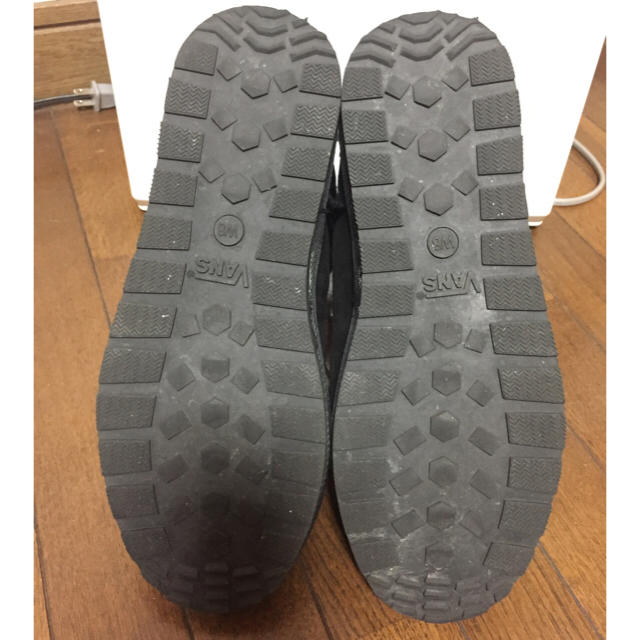 VANS(ヴァンズ)のVANS 本革 ムートンブーツショート丈 インヒール2センチ 25㎝size8 レディースの靴/シューズ(ブーツ)の商品写真