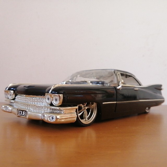 Cadillac(キャデラック)のjada 1/24 1959 cadillac DEVILLE DUB エンタメ/ホビーのおもちゃ/ぬいぐるみ(ミニカー)の商品写真