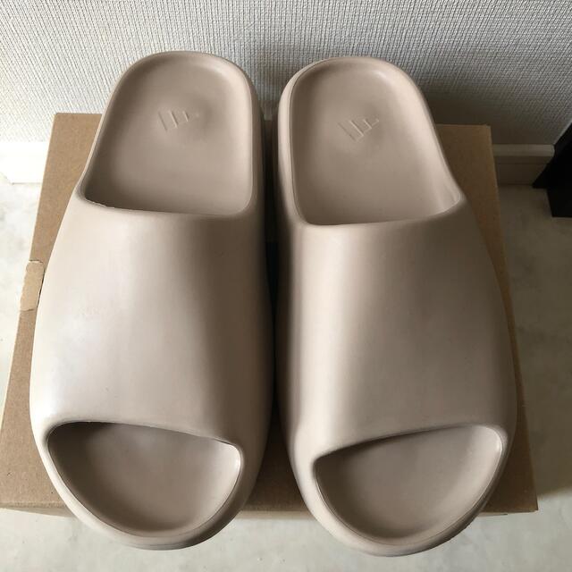 adidas(アディダス)のadidas YEEZY  SLIDE  PURE  26.5    メンズの靴/シューズ(サンダル)の商品写真