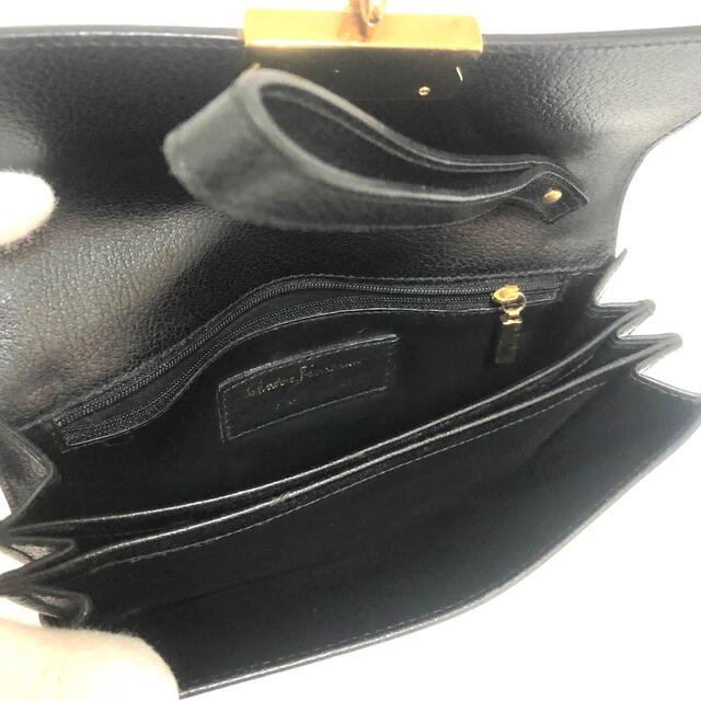Ferragamo(フェラガモ)のフェラガモ  メンズ　セカンドバッグ　レザー  ブラック メンズのバッグ(セカンドバッグ/クラッチバッグ)の商品写真