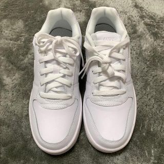 ナイキ(NIKE)の【新品】NIKE ナイキ スニーカー ホワイト ローカット 24.5 レディース(スニーカー)