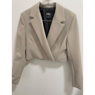 ザラ(ZARA)のZARA クロップド丈ブレザー(テーラードジャケット)