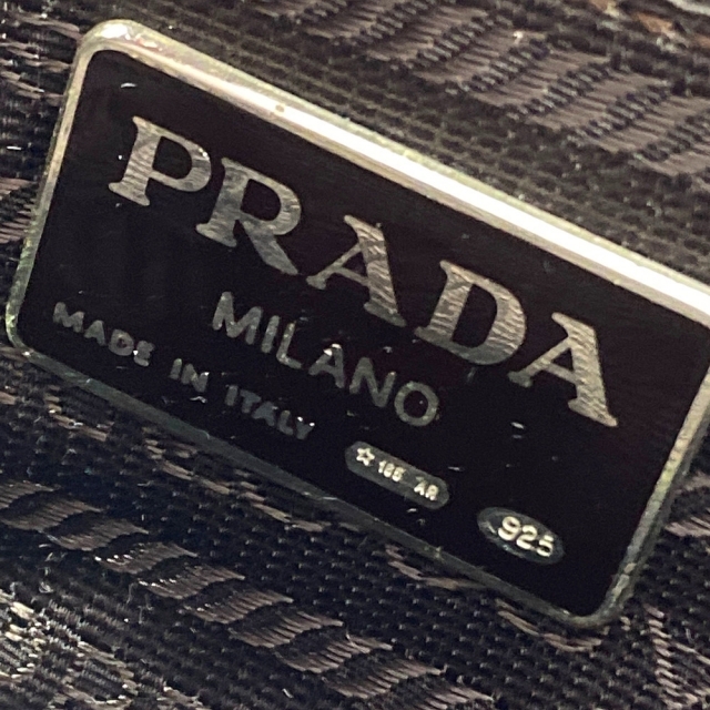 PRADA(プラダ)のプラダ  ショルダー バッグ レディースのバッグ(ショルダーバッグ)の商品写真