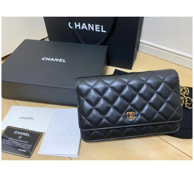 CHANEL チェーンウォレット