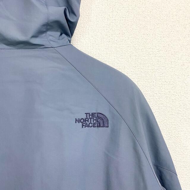 THE NORTH FACE(ザノースフェイス)の人気 ノースフェイス マウンテンパーカー レディースL ブルーグレー レディースのジャケット/アウター(ナイロンジャケット)の商品写真