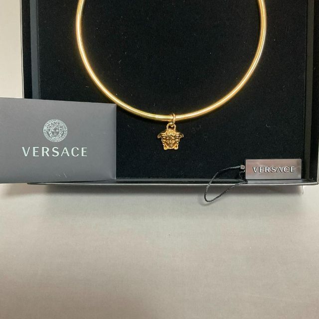 VERSACE(ヴェルサーチ)のVersace ゴールド Charm Medusa チョーカー メドゥーサ レディースのアクセサリー(ネックレス)の商品写真