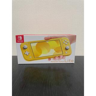 ニンテンドースイッチ(Nintendo Switch)の美品　Switch light 本体　イエロー　(携帯用ゲーム機本体)