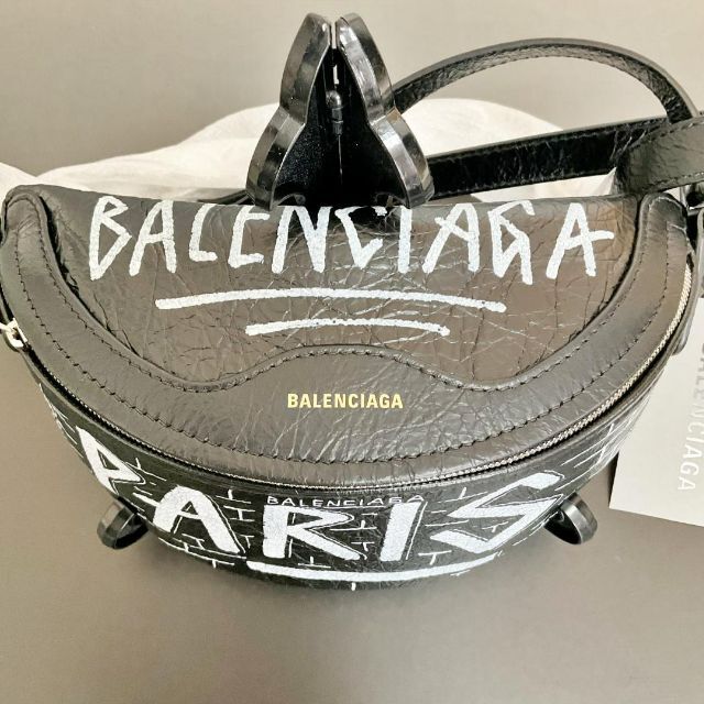 Balenciaga(バレンシアガ)の新品 バレンシアガ ボディバッグ グラフィティ ベルトバッグ スーベニア メンズのバッグ(ボディーバッグ)の商品写真