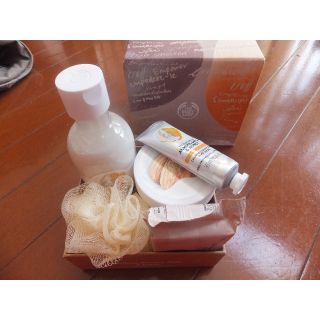 ザボディショップ(THE BODY SHOP)の未使用品！THE BODY SHOPのギフトセット(ボディクリーム)