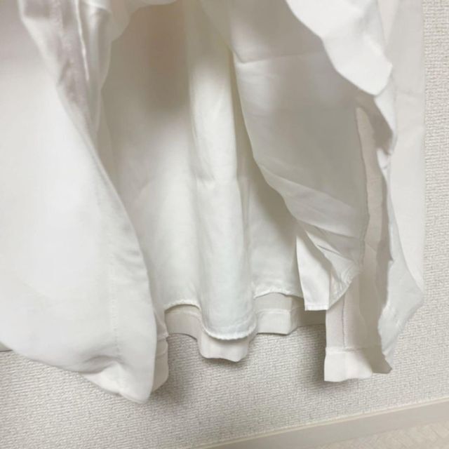URBAN RESEARCH(アーバンリサーチ)のタグ付き　新品未使用　アーバンリサーチ　ミモレ丈　スカート レディースのスカート(ひざ丈スカート)の商品写真