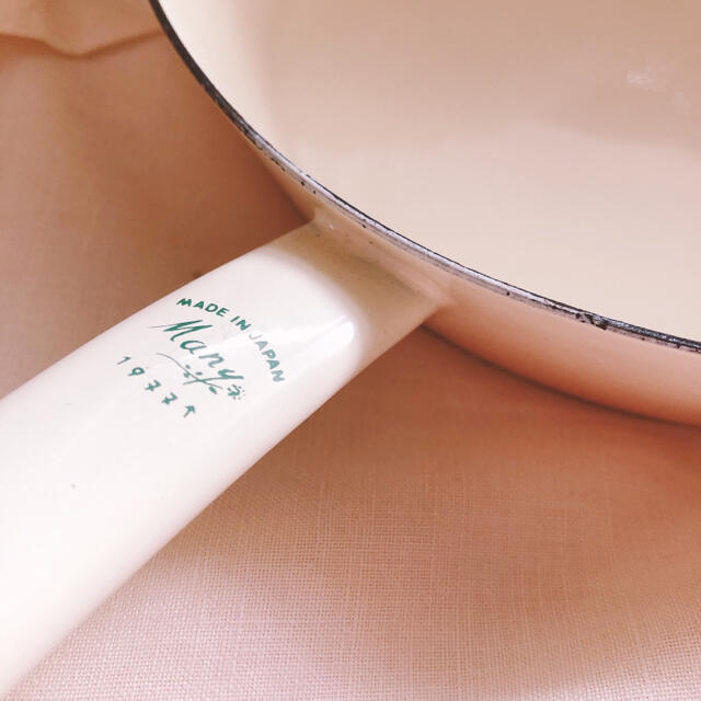 お値下げ未使用♡マニー♡ローズホーローフライパンL琺瑯薔薇 お値下げ未使用♡マニー♡ローズホーローフライパンL琺瑯薔薇