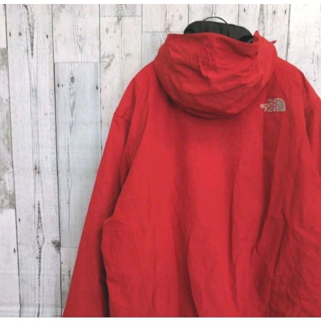THE NORTH FACE(ザノースフェイス)のUS規格ノースフェイスマウンテンパーカーハイベント刺繍ロゴレッド赤2L メンズのジャケット/アウター(ナイロンジャケット)の商品写真
