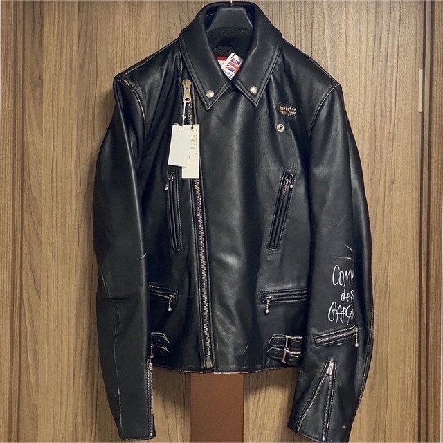 Lewis Leathers(ルイスレザー)のコムデギャルソン 青山限定 Lewis Leathers ルイスレザー 黒 44 メンズのジャケット/アウター(レザージャケット)の商品写真