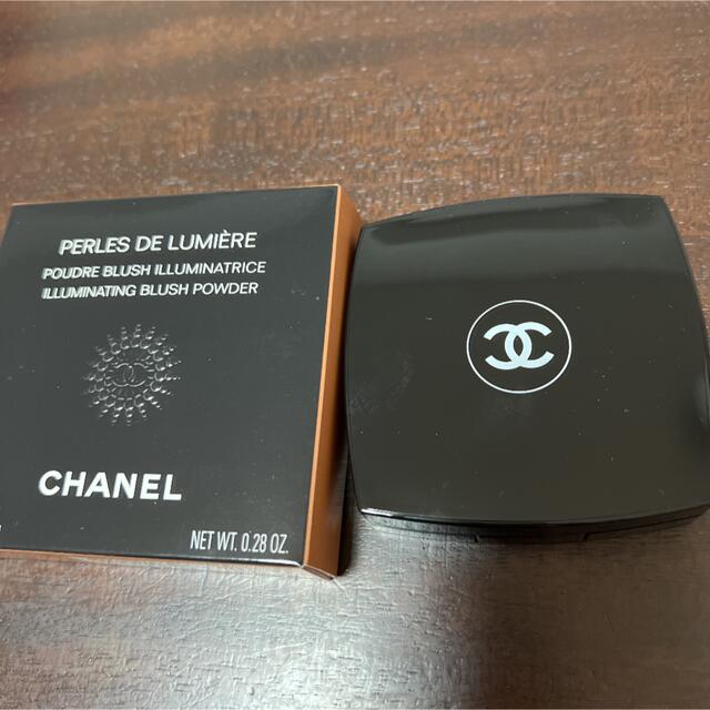 CHANEL(シャネル)の新品未使用CHANEL ペルル　ドゥ　ルミエール　フェイスパウダー コスメ/美容のベースメイク/化粧品(フェイスパウダー)の商品写真