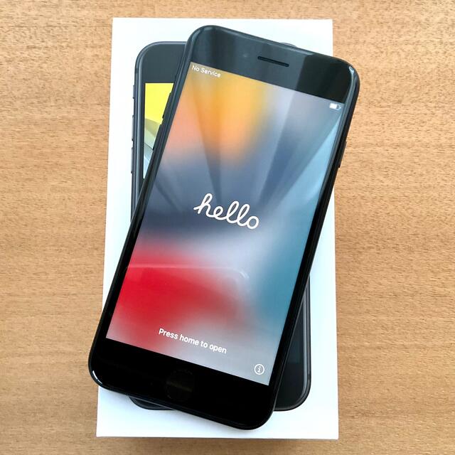 美品 iPhone SE 第2世代 64GB 本体 ブラック SIMフリー 通販の【公式