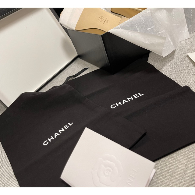 CHANEL(シャネル)のCHANEL 表参道店購入新品未使用‼︎ フラットシューズ レディースの靴/シューズ(バレエシューズ)の商品写真