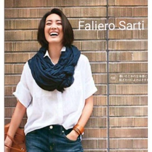 Faliero Sarti(ファリエロサルティ)の(美品)ファリエロサルティ　ストール マフラー レディースのファッション小物(マフラー/ショール)の商品写真