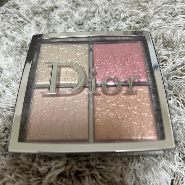 Dior ディオール バックステージ フェイスグロウパレット 004
